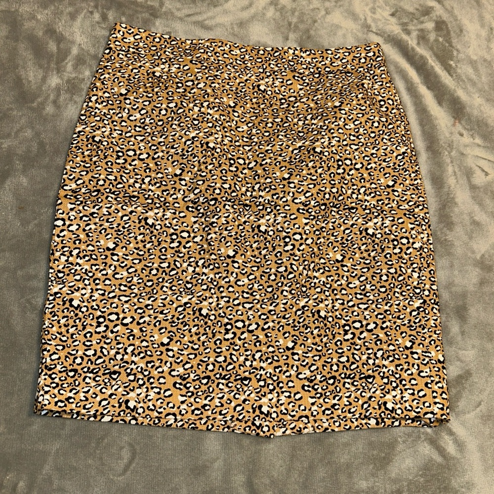 J.Crew Leopard Print Pencil Skirt Womens Size 2 Cotton Blend Beige & Black